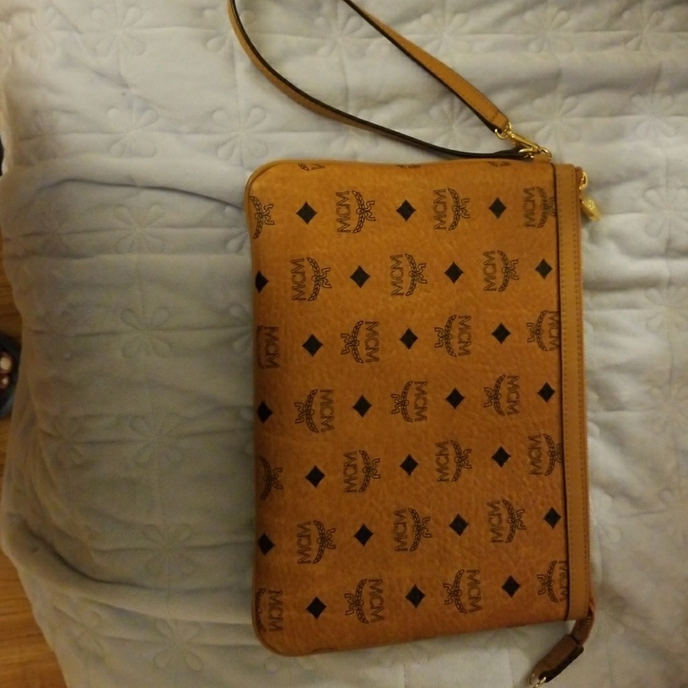 Mcm clutch